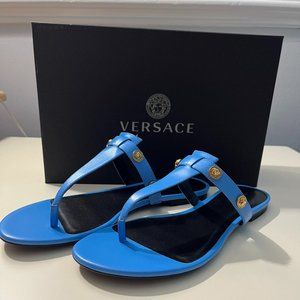 Versace medusa thong sandals